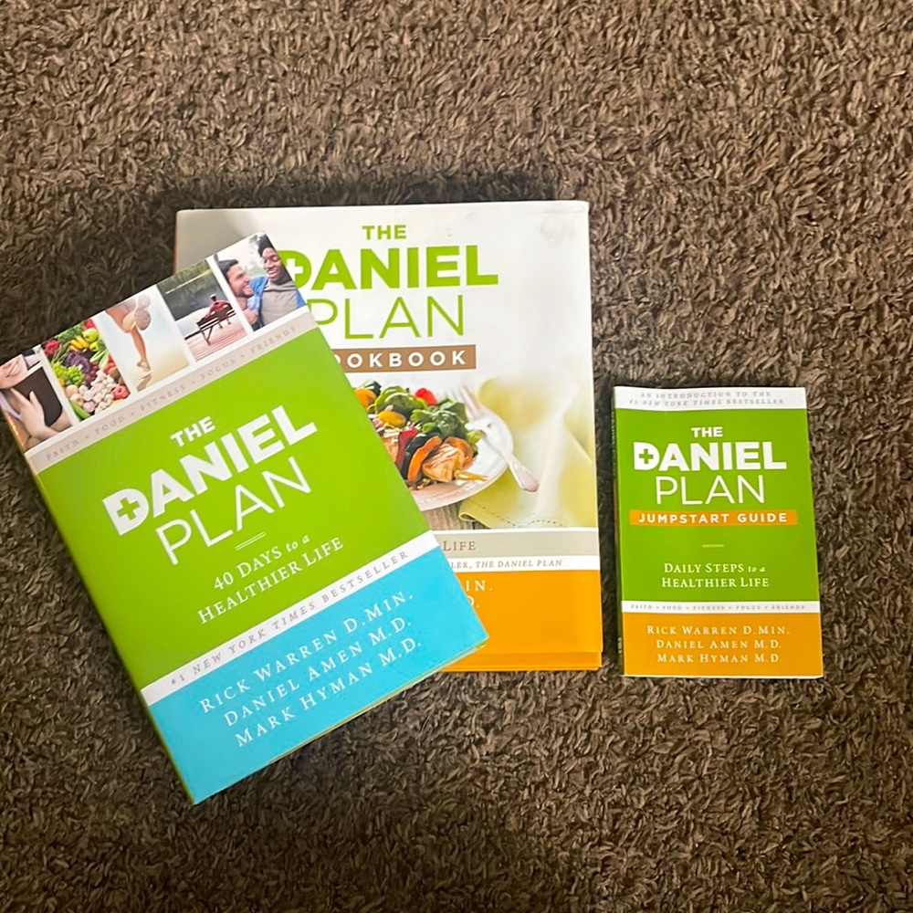 The Daniel Plan Book Bundle- Healthier life, cookbook and more
